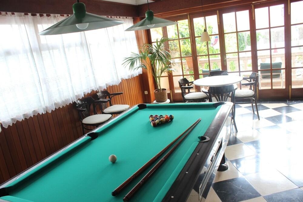 Hostal Cas Bombu กาลารัตจาดา ภายนอก รูปภาพ