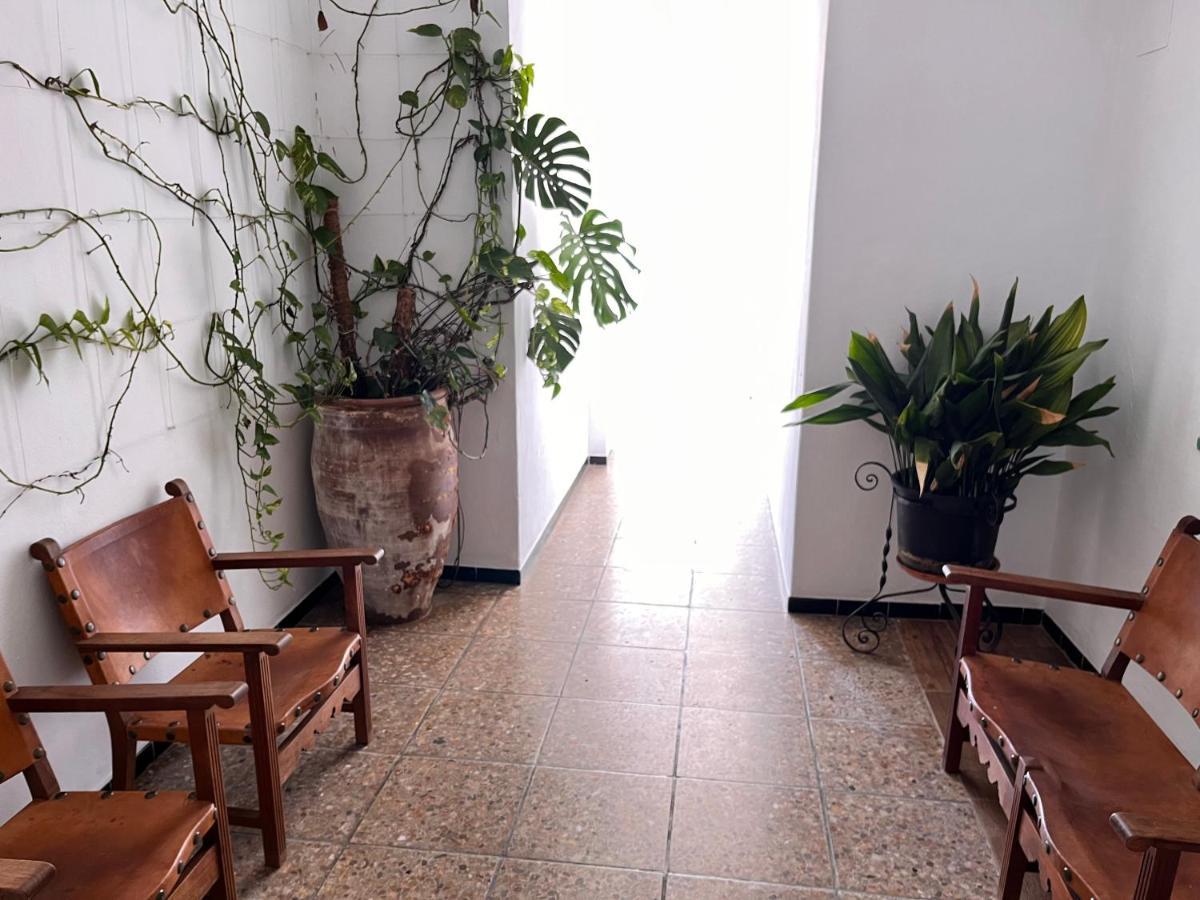Hostal Cas Bombu กาลารัตจาดา ภายนอก รูปภาพ