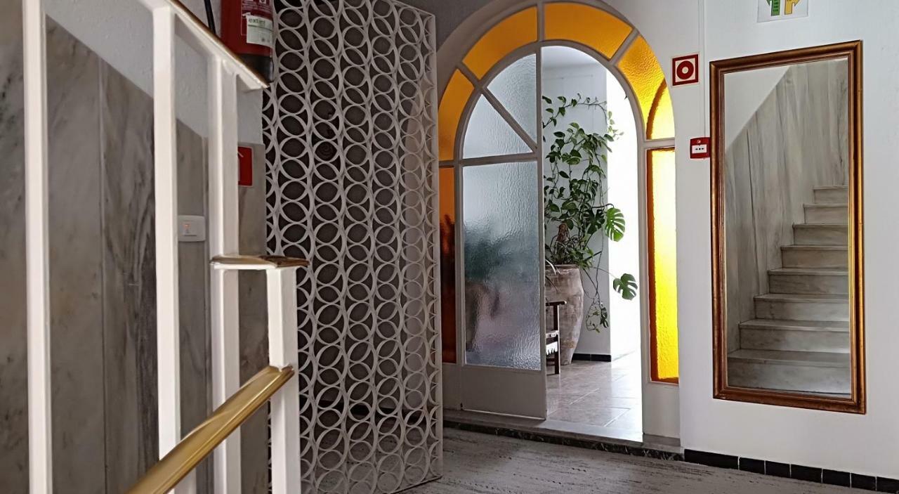 Hostal Cas Bombu กาลารัตจาดา ภายนอก รูปภาพ