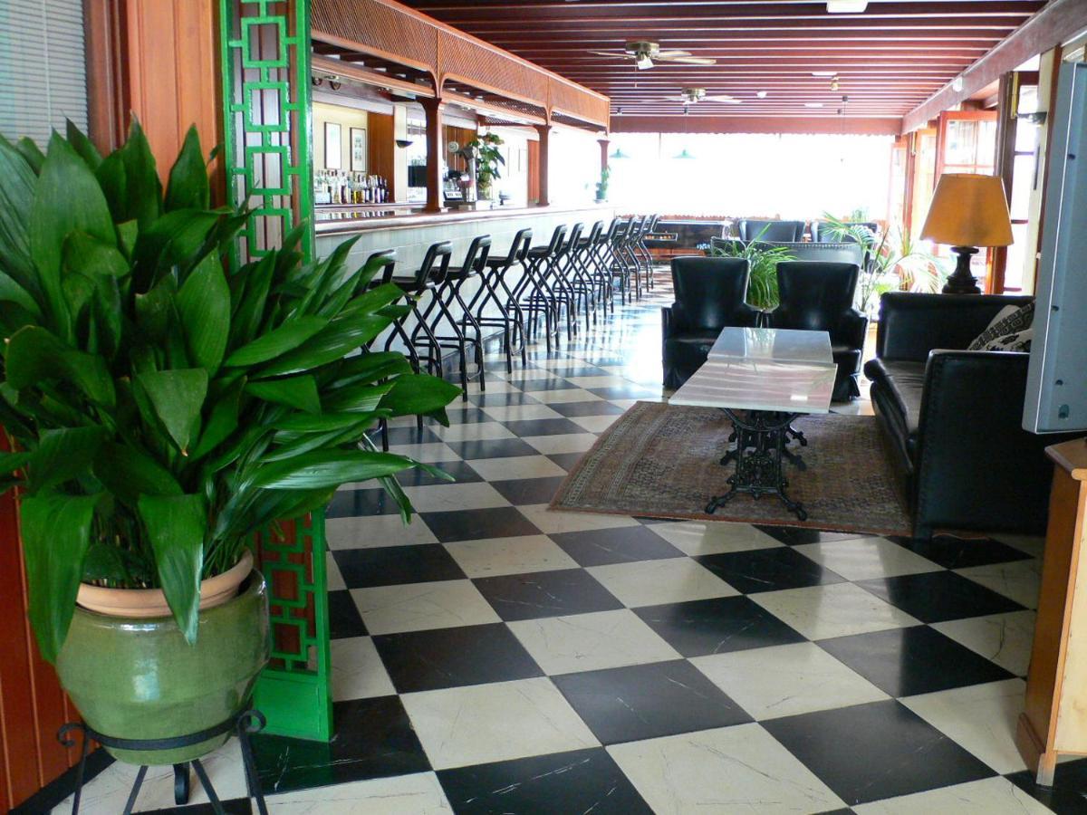 Hostal Cas Bombu กาลารัตจาดา ภายนอก รูปภาพ