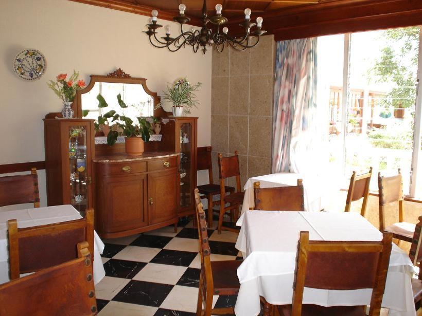 Hostal Cas Bombu กาลารัตจาดา ภายนอก รูปภาพ